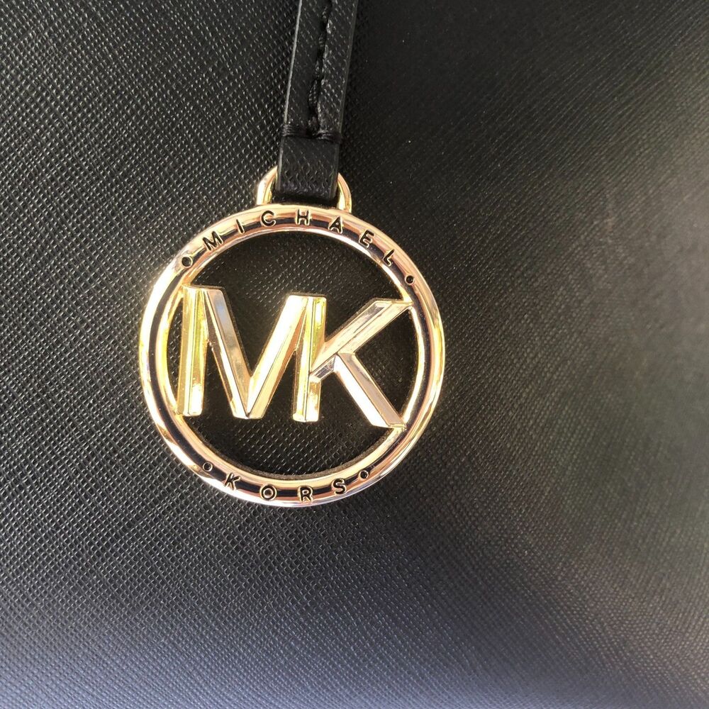 Michael Kors Black Tote Bag , Saffiano leather, zipper, MK fob, inside pockets - Picture 3 of 16